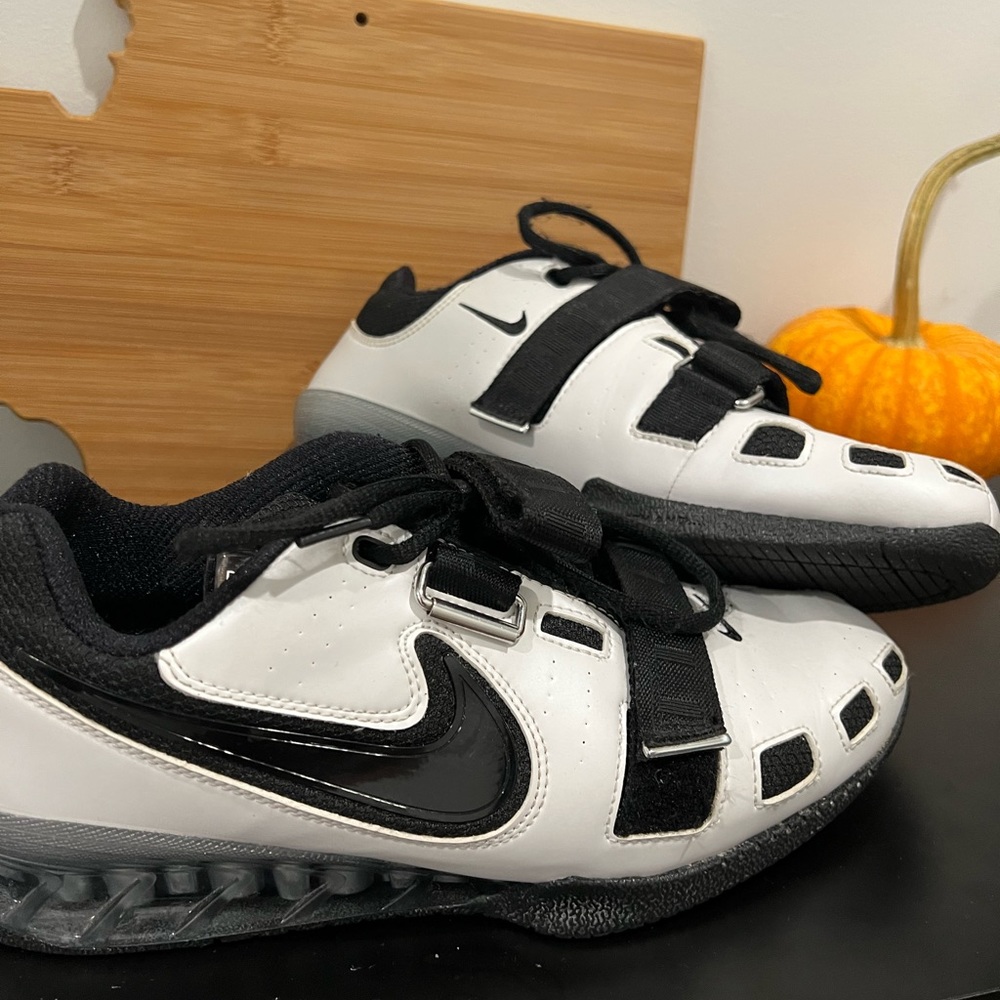 Nike Romaleos 2 mens size 10